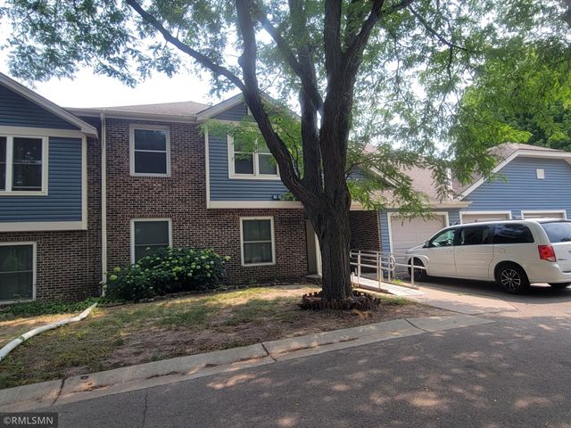1977 Gold Trail A, Eagan, MN 55122
