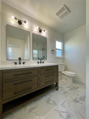 5427 W 135th Street, Hawthorne, CA 90250