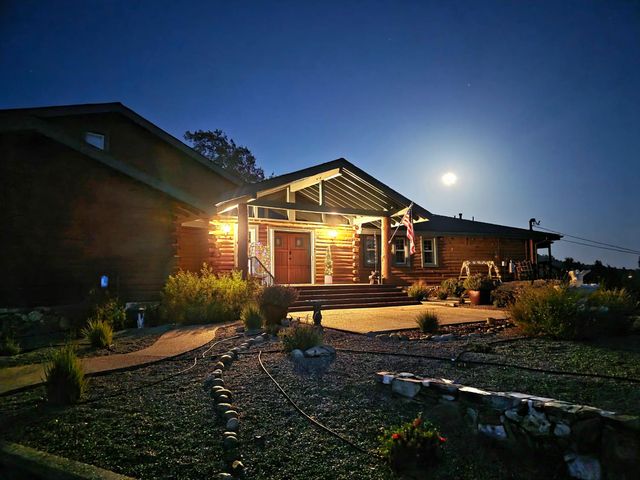 42366 Holiday Way, Coarsegold, CA 93614