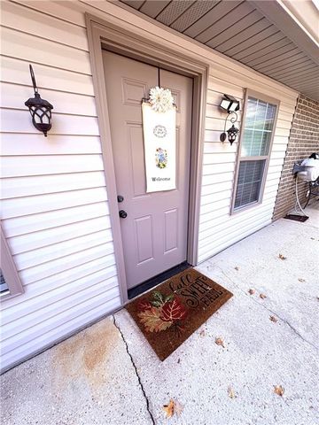 211 BIG ISLAND Loop, Deville, LA 71328