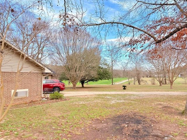 211 BIG ISLAND Loop, Deville, LA 71328