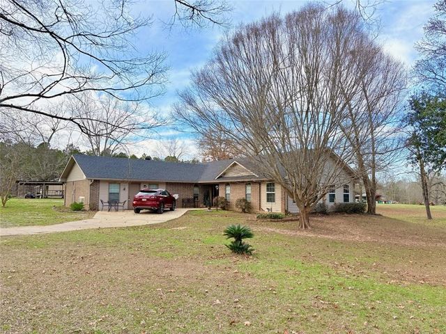 211 BIG ISLAND Loop, Deville, LA 71328
