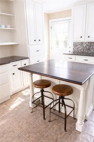 211 BIG ISLAND Loop, Deville, LA 71328