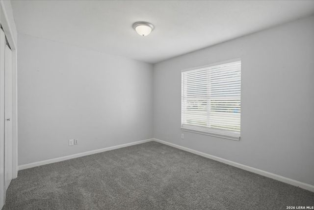 1314 Mark St, George West, TX 78022