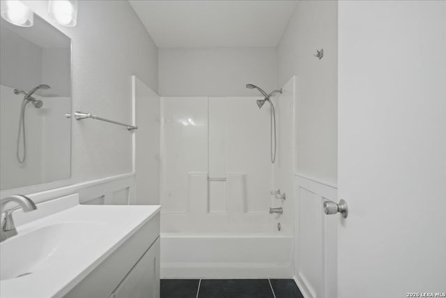 1314 Mark St, George West, TX 78022
