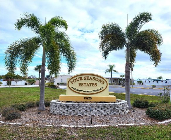 13225 101ST STREET 144, Largo, FL 33773