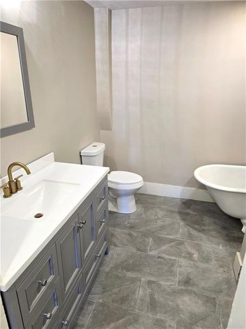 403 W Peoria Street, Paola, KS 66071