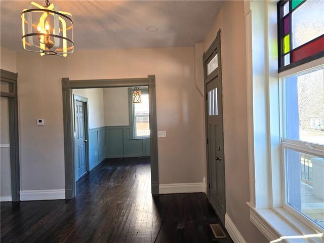 403 W Peoria Street, Paola, KS 66071