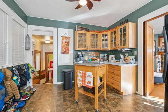 1000 N Franklin Street, Manchester, IA 52057