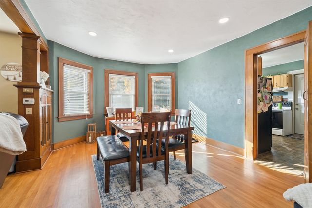 1000 N Franklin Street, Manchester, IA 52057