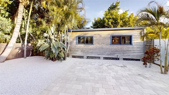 1112 NE 111th Street, Miami, FL 33161
