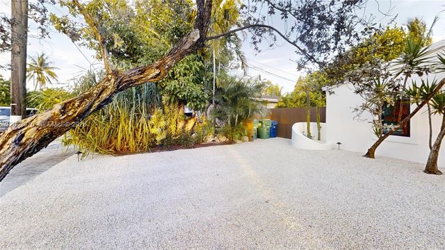 1112 NE 111th Street, Miami, FL 33161