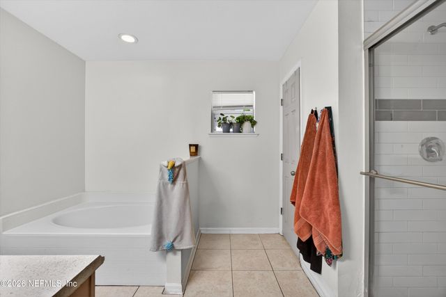 5563 WESTLAND STATION Road, Jacksonville, FL 32244