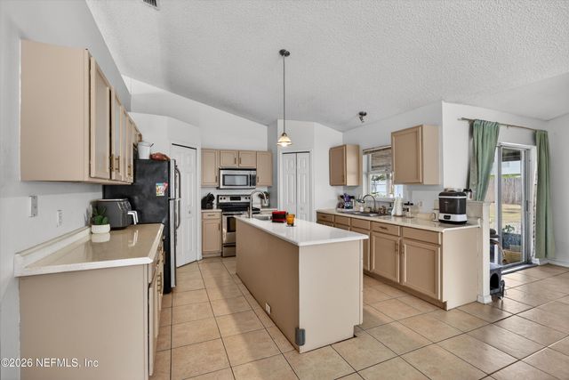 5563 WESTLAND STATION Road, Jacksonville, FL 32244