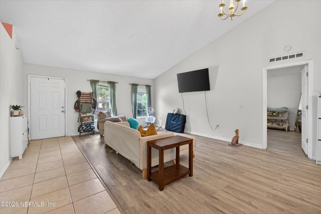 5563 WESTLAND STATION Road, Jacksonville, FL 32244