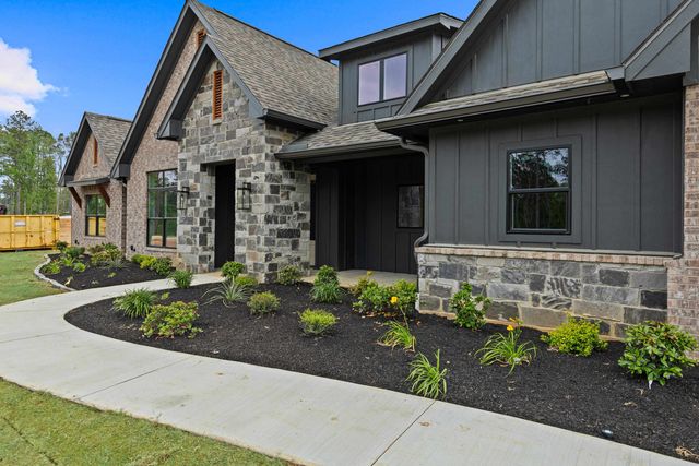 220 Cottonwood Circle, Longview, TX 75605