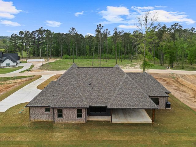 220 Cottonwood Circle, Longview, TX 75605