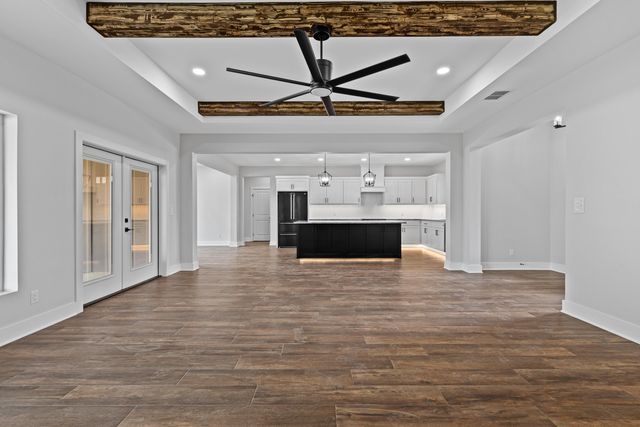 220 Cottonwood Circle, Longview, TX 75605