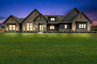 220 Cottonwood Circle, Longview, TX 75605