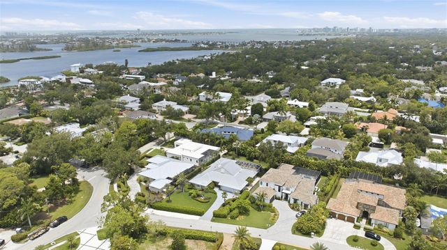 1511 N LAKE SHORE DRIVE, Sarasota, FL 34231