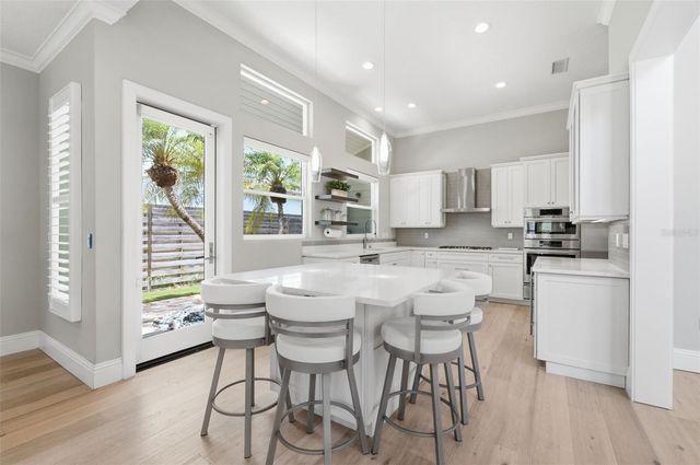 1511 N LAKE SHORE DRIVE, Sarasota, FL 34231