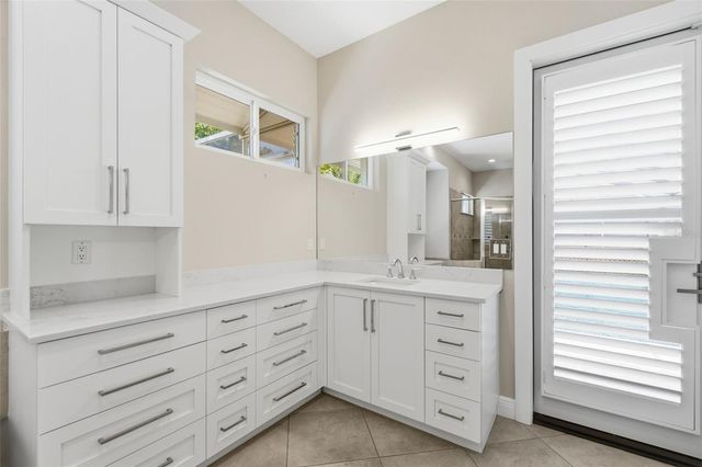 1511 N LAKE SHORE DRIVE, Sarasota, FL 34231