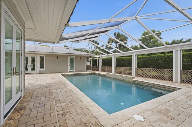 1511 N LAKE SHORE DRIVE, Sarasota, FL 34231