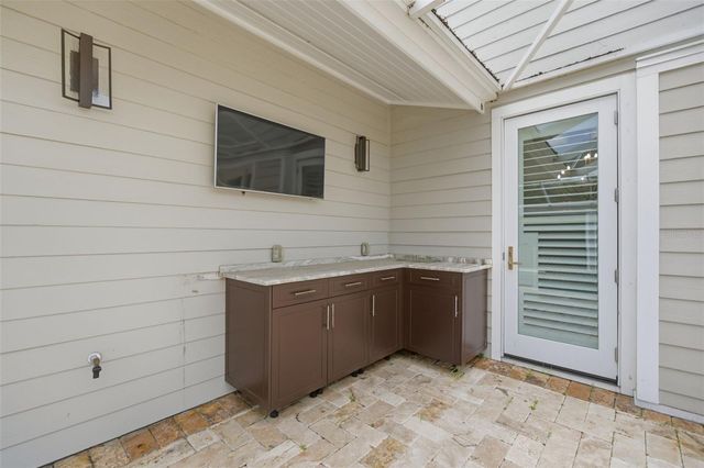 1511 N LAKE SHORE DRIVE, Sarasota, FL 34231