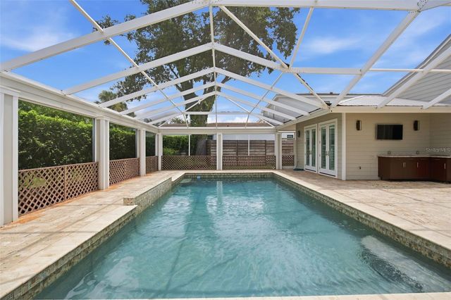 1511 N LAKE SHORE DRIVE, Sarasota, FL 34231