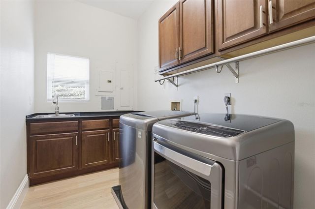 1511 N LAKE SHORE DRIVE, Sarasota, FL 34231