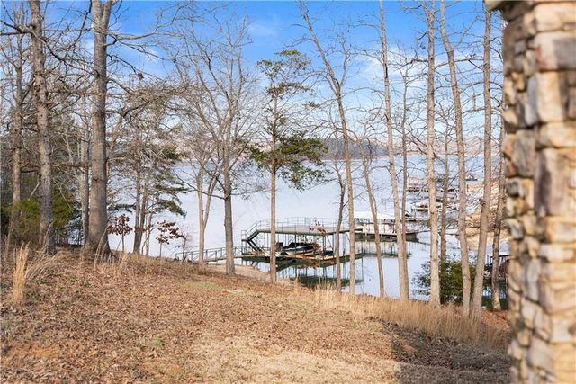 488 Brookdale Point, Lavonia, GA 30553