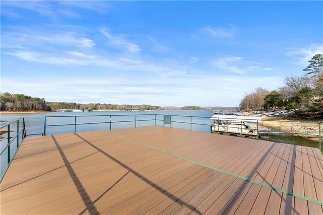 488 Brookdale Point, Lavonia, GA 30553