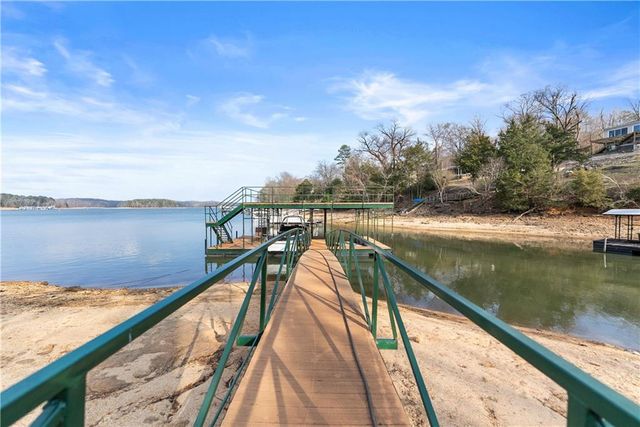 488 Brookdale Point, Lavonia, GA 30553