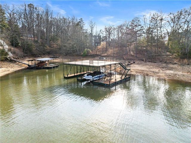 488 Brookdale Point, Lavonia, GA 30553