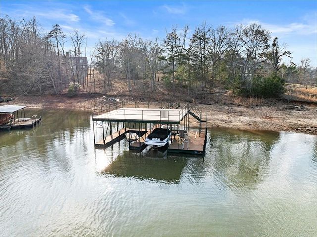488 Brookdale Point, Lavonia, GA 30553