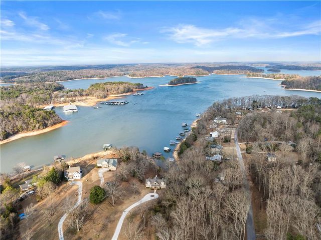 488 Brookdale Point, Lavonia, GA 30553