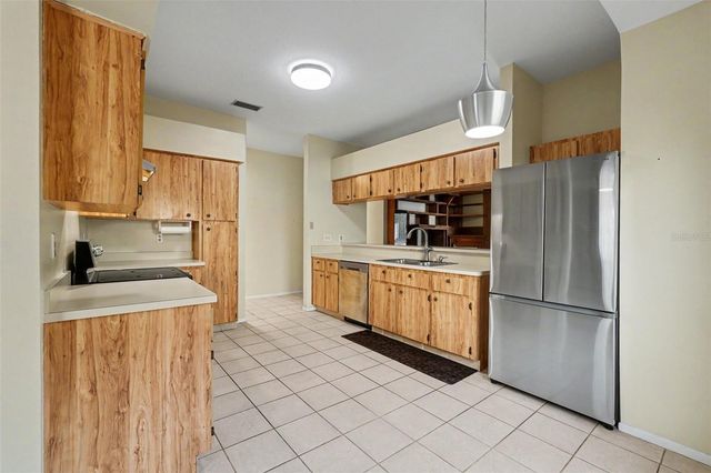 1714 LARABIE COURT, Brandon, FL 33511