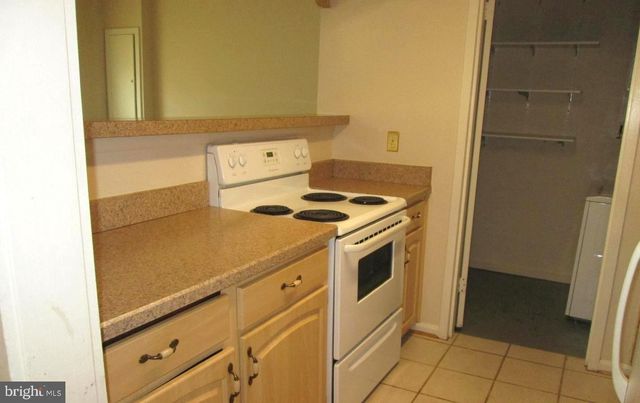 8742 WALUTES CIR, Alexandria, VA 22309