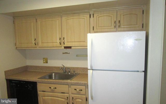 8742 WALUTES CIR, Alexandria, VA 22309