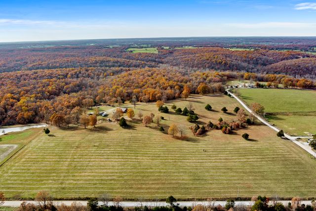 277 Plad Road, Windyville, MO 65783