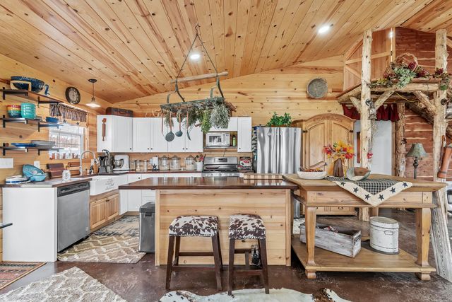 277 Plad Road, Windyville, MO 65783