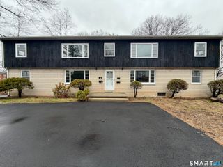 164 Sycamore Street 2R, Bristol, CT 06010