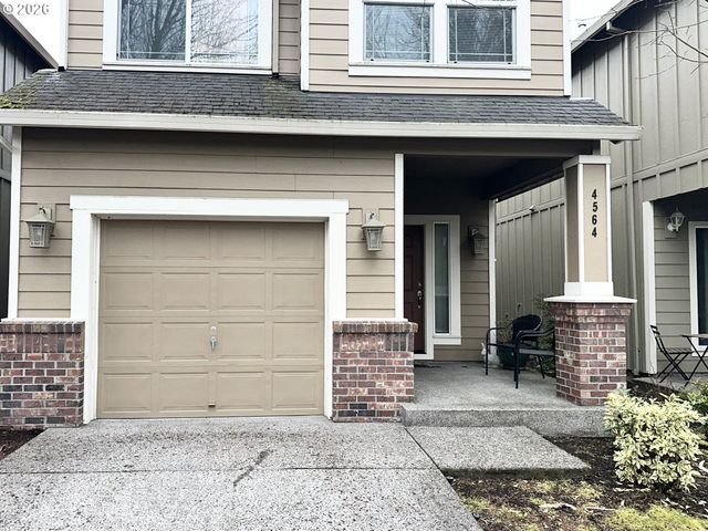 4564 Se OLIVEWOOD St, Hillsboro, OR 97123