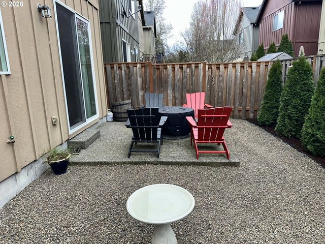 4564 Se OLIVEWOOD St, Hillsboro, OR 97123