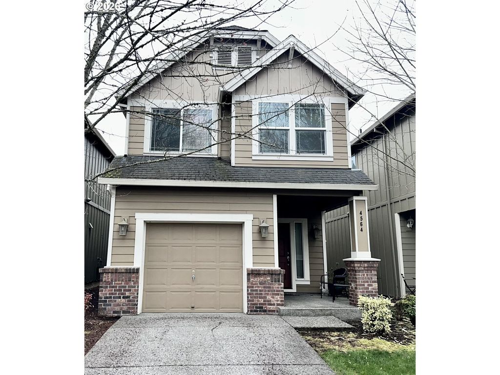 4564 Se OLIVEWOOD St, Hillsboro, OR 97123