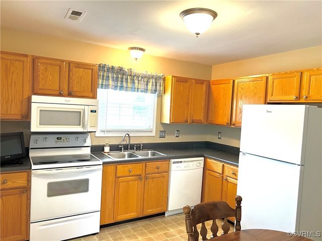 1217 Old Francis Rd, Glen Allen, VA 23059