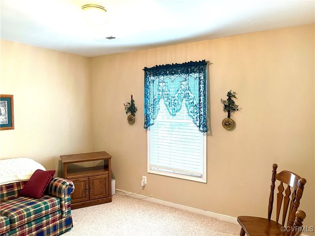 1217 Old Francis Rd, Glen Allen, VA 23059