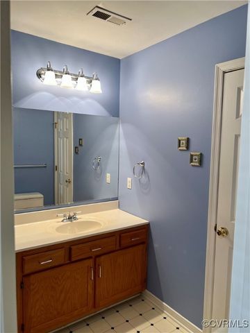 1217 Old Francis Rd, Glen Allen, VA 23059