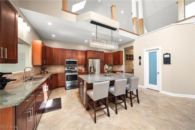 2969 Huntington Way, Aurora, OH 44202