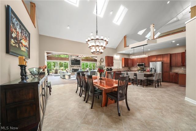 2969 Huntington Way, Aurora, OH 44202